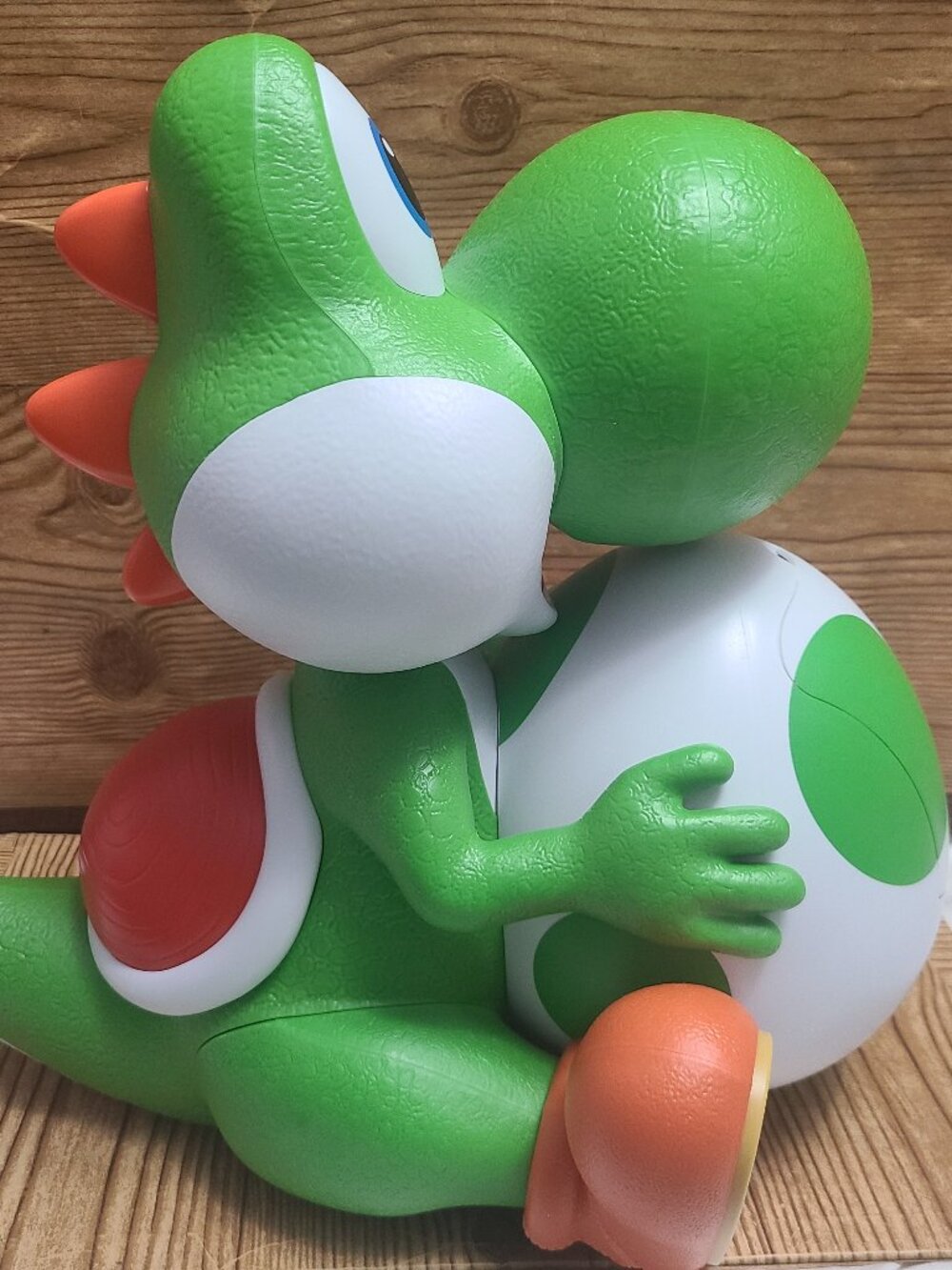 Yoshi Mario Galaxy Movie CIneplex Popcorn Bucket (NEW)